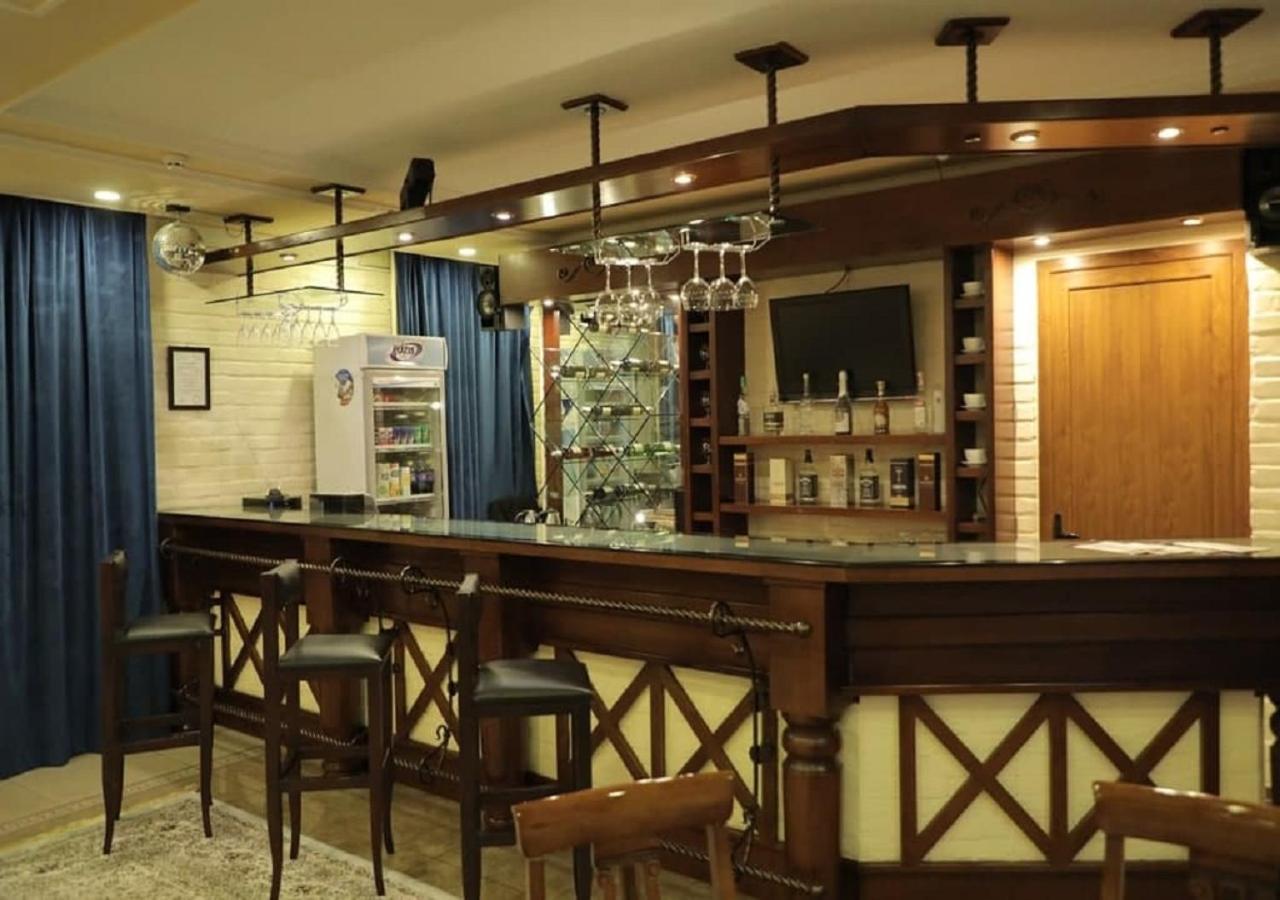 Hotel BEK Tasjkent Buitenkant foto