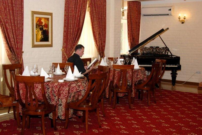 Hotel BEK Tasjkent Buitenkant foto