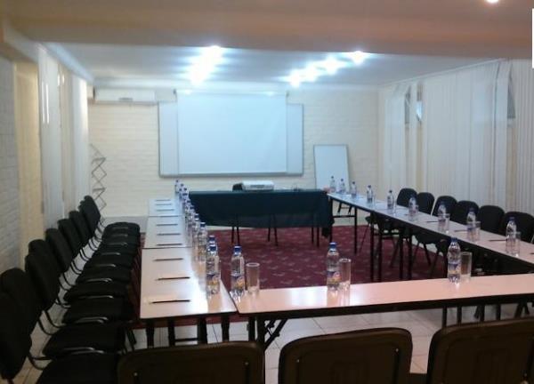 Hotel BEK Tasjkent Buitenkant foto