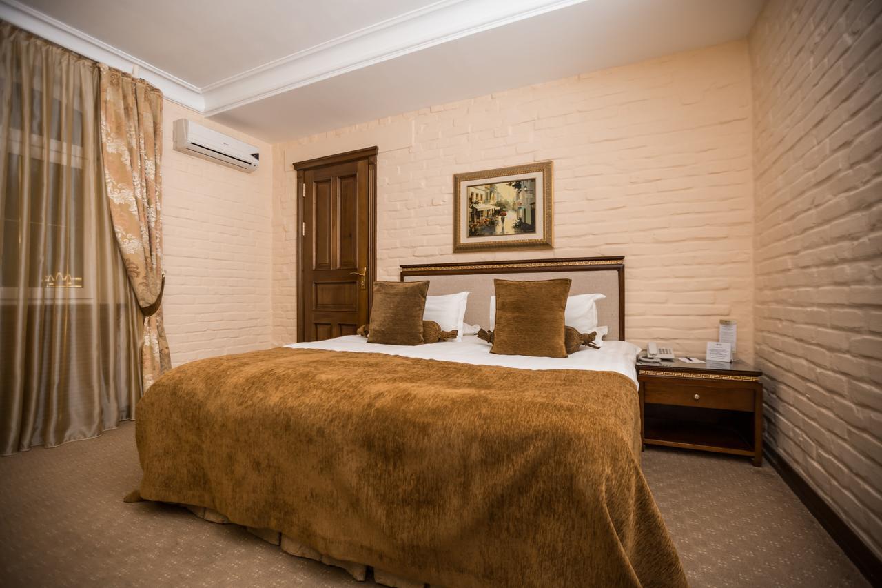 Hotel BEK Tasjkent Buitenkant foto