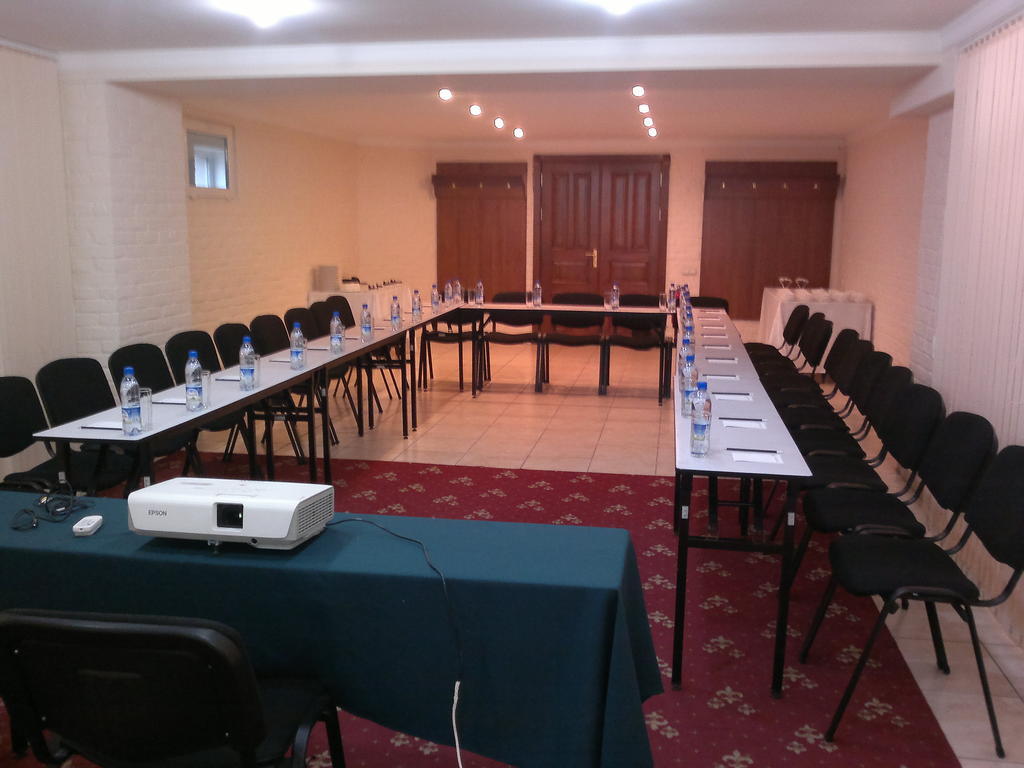Hotel BEK Tasjkent Buitenkant foto